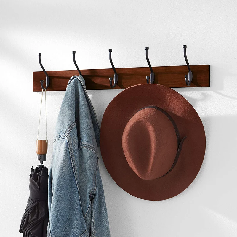AmazonBasics Perchero de pared, nogal claro