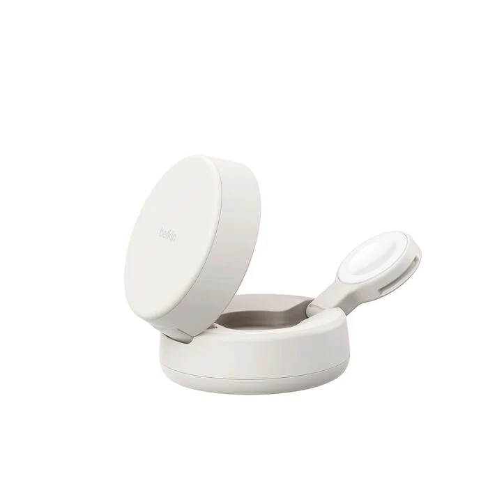 Cargador inalámbrico 2 en 1 Qi2 de 25 W con tecnología MagSafe UltraCharge Pro de Belkin - Arena