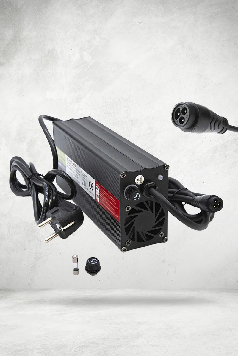 Cargador 72V 5A salida 84V para patinete eléctrico Dualtron con conector LP16-3 - seguridad y eficiencia con AF SCOOTERS