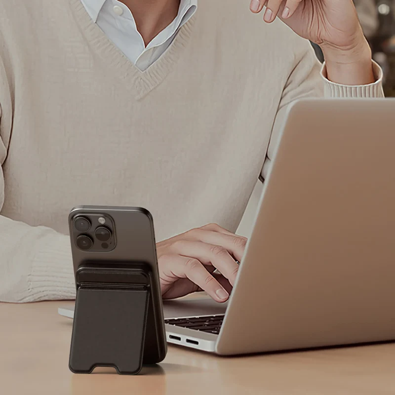 Batería externa de 5.000 mAh OntheGo™ de Satechi - Negro