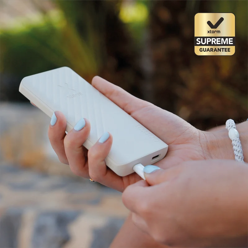 Batería externa de 10.000 mAh Go2 de Xtorm - Blanco