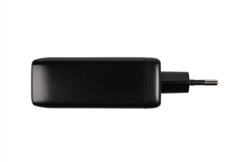 Adaptador de corriente 4 en 1 USB-C de Xtorm - 100 W