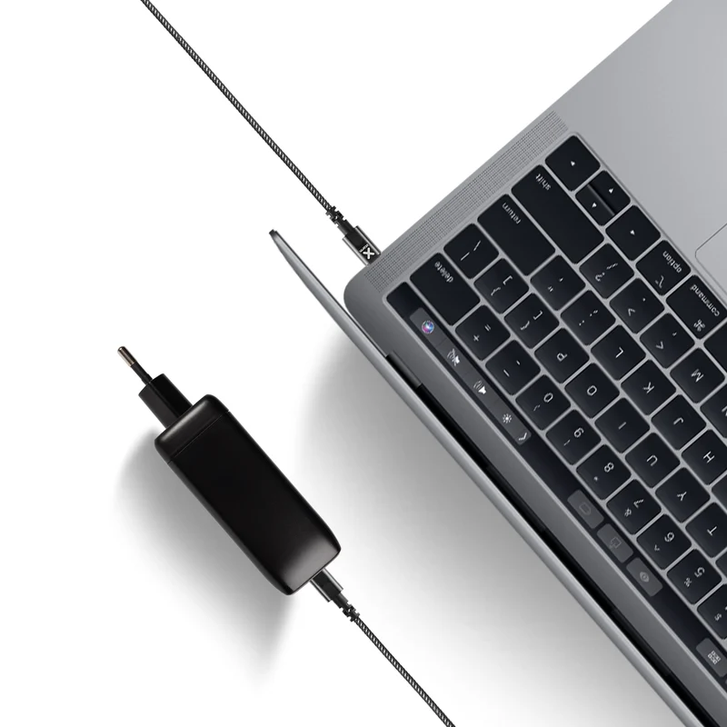 Adaptador de corriente 4 en 1 USB-C de Xtorm - 100 W