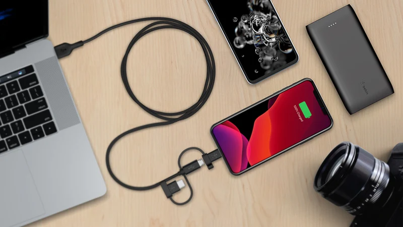 Cable BOOST↑CHARGE de USB-A con Conexión Universal (1 m) de Belkin - Negro