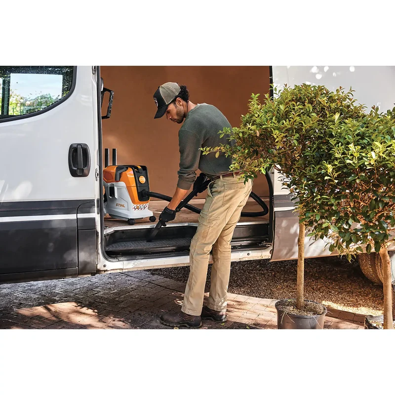 Aspirador STIHL SEA 100 - Sin batería ni cargador