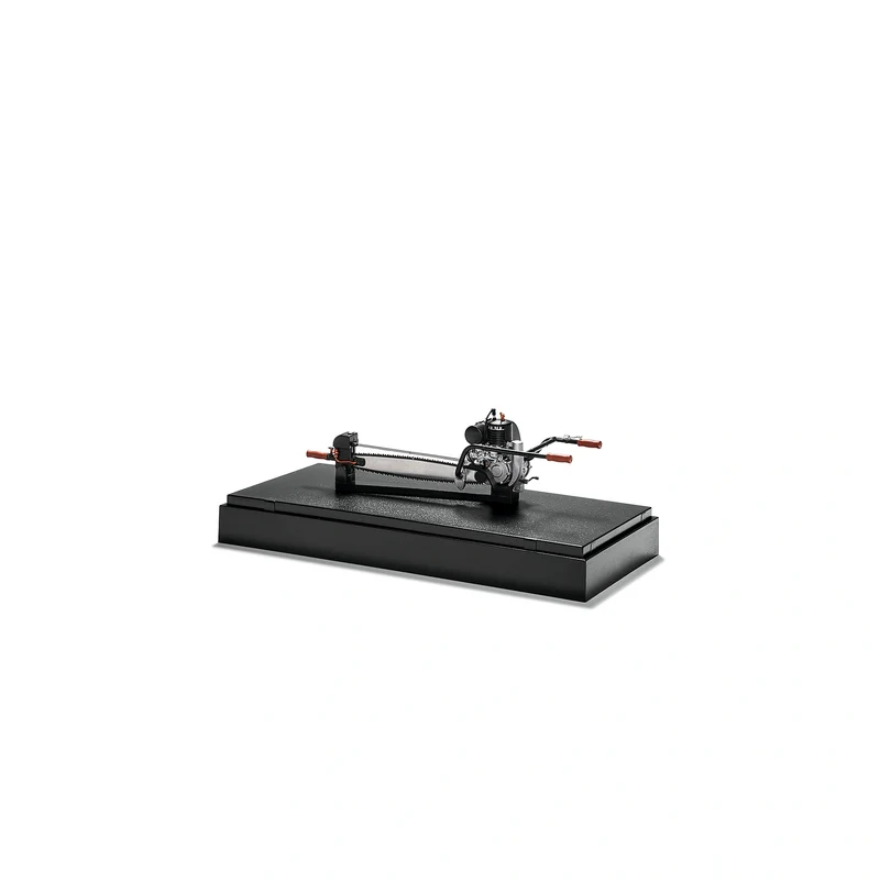 Type A model, 1:12 STIHL