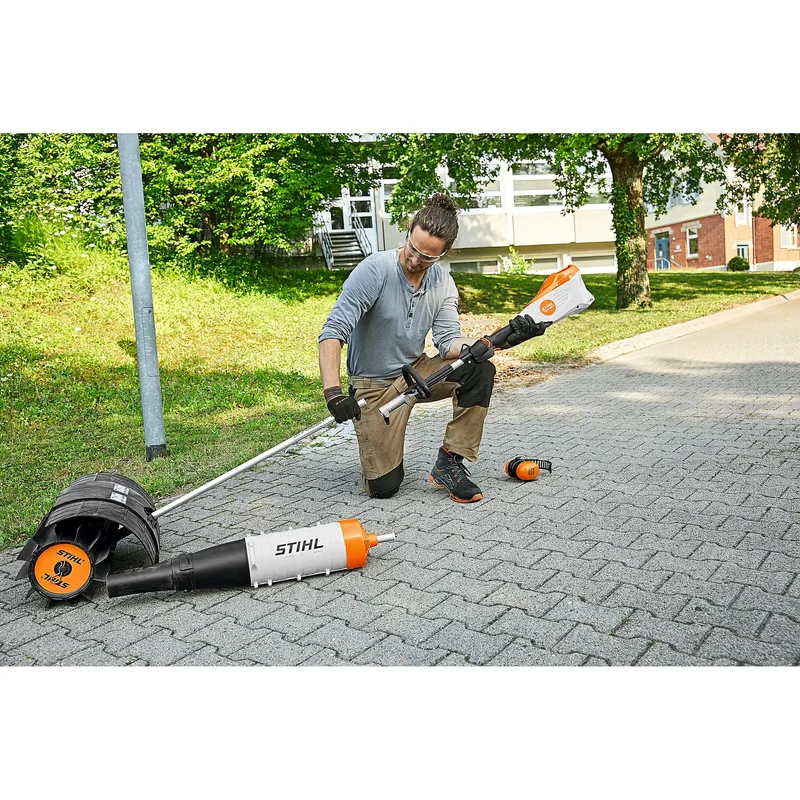 Sistema STIHL KMA 135 R - Sin batería ni cargador