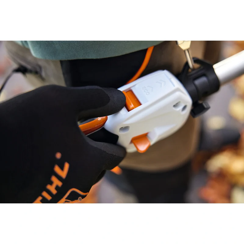 Sistema STIHL KMA 120 R - Sin batería ni cargador