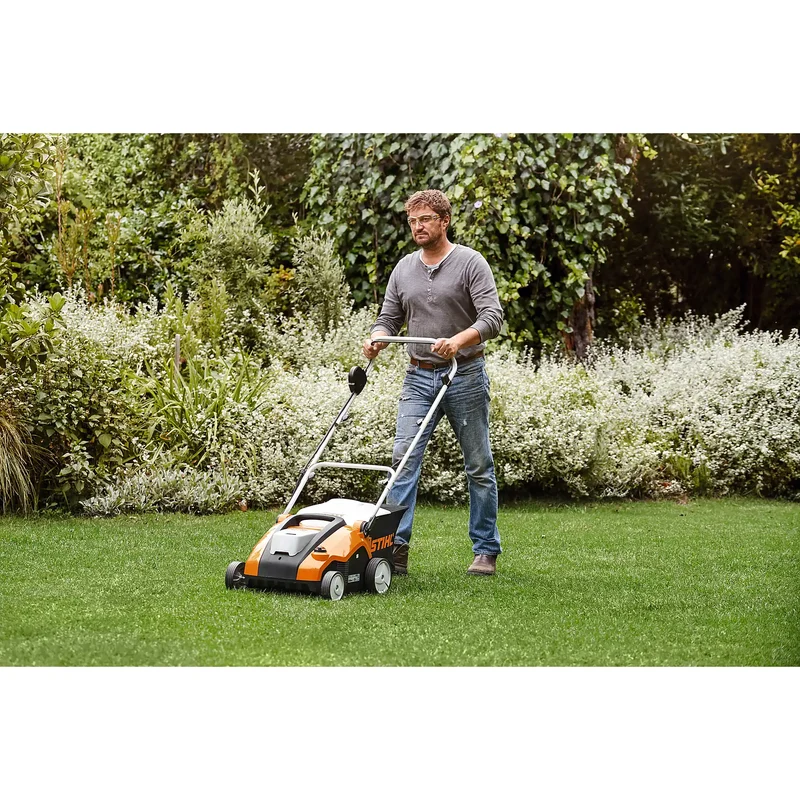 Escarificador STIHL RLA 240 - Sin batería ni cargador