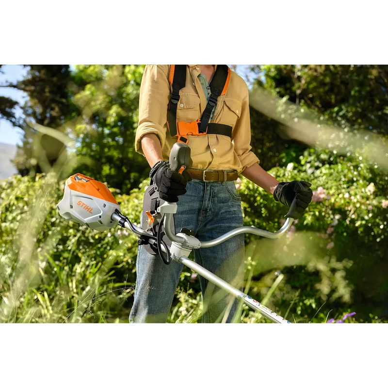 Desbrozadora STIHL FSA 80 + Batería AK 30 S y cargador