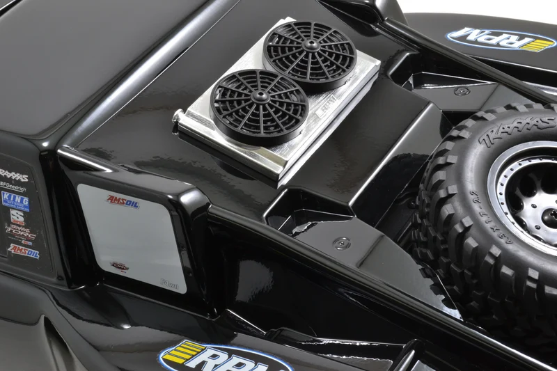 RPM Réplique radiateur avec ventilateurs 70780