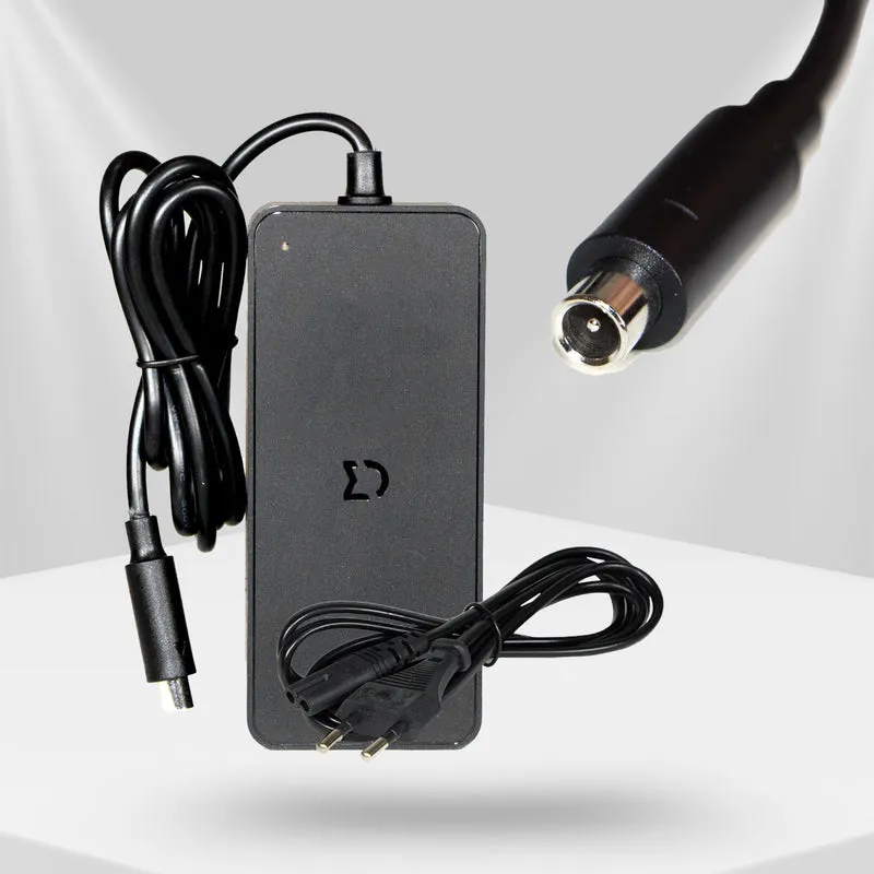 Cargador original Xiaomi 42V 2A para Patinete Eléctrico – seguridad y eficiencia con AF SCOOTERS