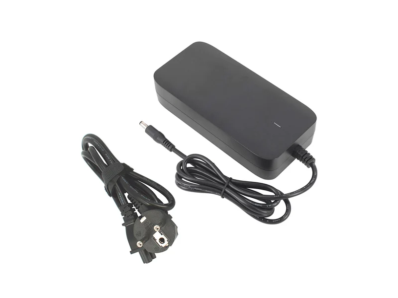 Hochwertiges E-Bike Ladegerät 36V 3A für Akkus von Telefunken, Phylion, Trio, TNLi uvm. (DC 5,5x2,1mm)