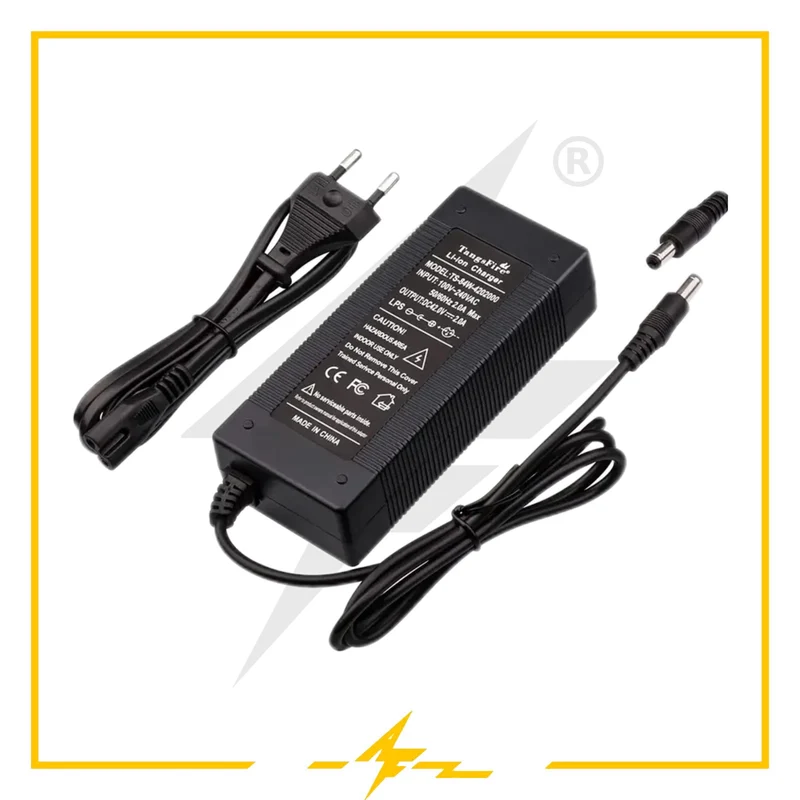 Cargador 36V (Salida 42V) 1.5A DC5525 fino: Carga inteligente y segura de tu patinete eléctrico