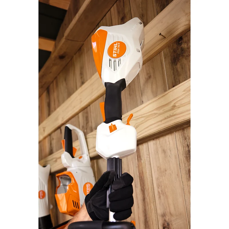 Desbrozadora STIHL FSA 70 R + Batería AK 20 y cargador