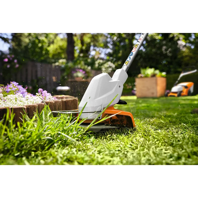 Desbrozadora STIHL FSA 30 + Batería y cargador