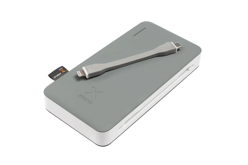 Batería externa USB a Lightning 15.000 mAh Apollo de Xtorm