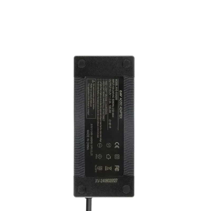 Cargador premium 48V (salida 54,6V) 2A conector DC 5,5x2,5mm