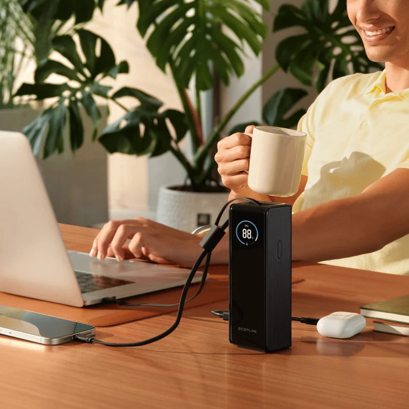 EcoFlow RAPID 25000mAh Power Bank in Verde, cavi retrattili