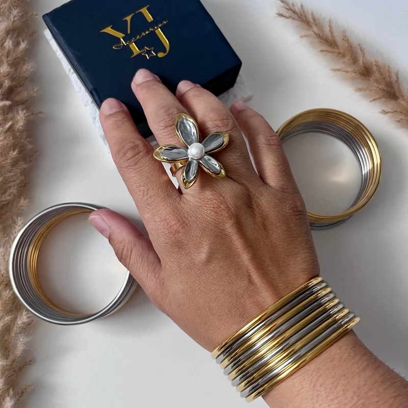 Anillo Flor Elegante